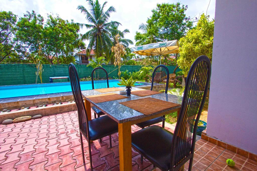 נגומבו The Blue Beach Guesthouse מראה חיצוני תמונה