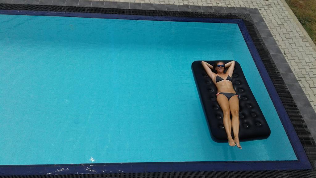 נגומבו The Blue Beach Guesthouse מראה חיצוני תמונה